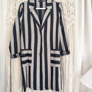 Doe + Rae Black & Grey Striped Cotton Long Blazer Size Medium EUC